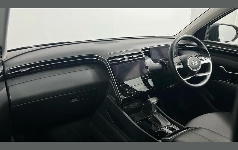 Second-hand Hyundai Tucson SE 147 CP (108 kW) 2023 Negru SUV