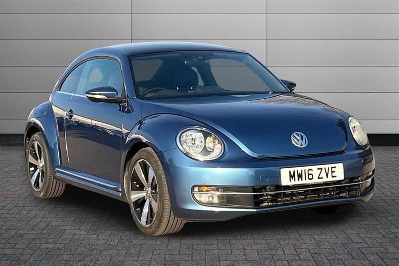 Used VW Beetle Design 105 HP (77 kW) 2016 Blue Hatchback