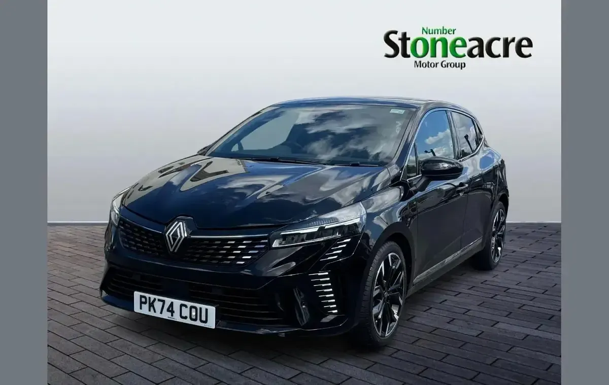 Used Renault Clio Techno 88 HP (64 kW) 2024 Black Hatchback