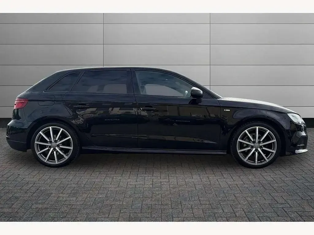 Used Audi A3 Black Edition 150 HP (110 kW) 2017 Black Hatchback