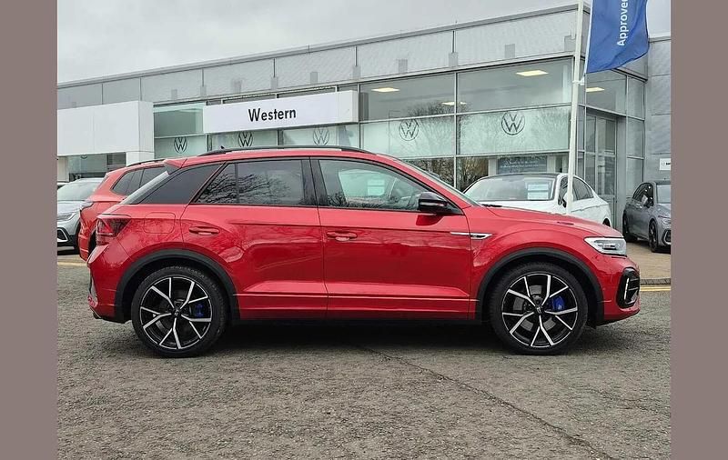 Used VW T-Roc Black Edition 300 HP (220 kW) 2025 Red SUV