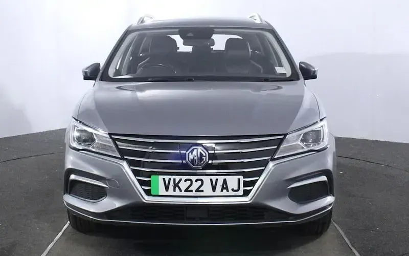 Used MG MG5 EV Exclusive 114 kW (156 HP) 2022 Silver Estate