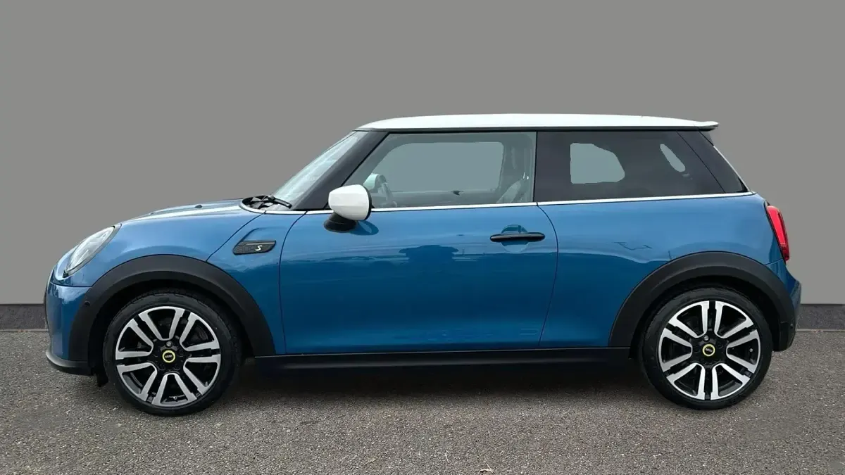 Used Mini Cooper S Level 3 135 kW (184 HP) 2023 Blue Hatchback