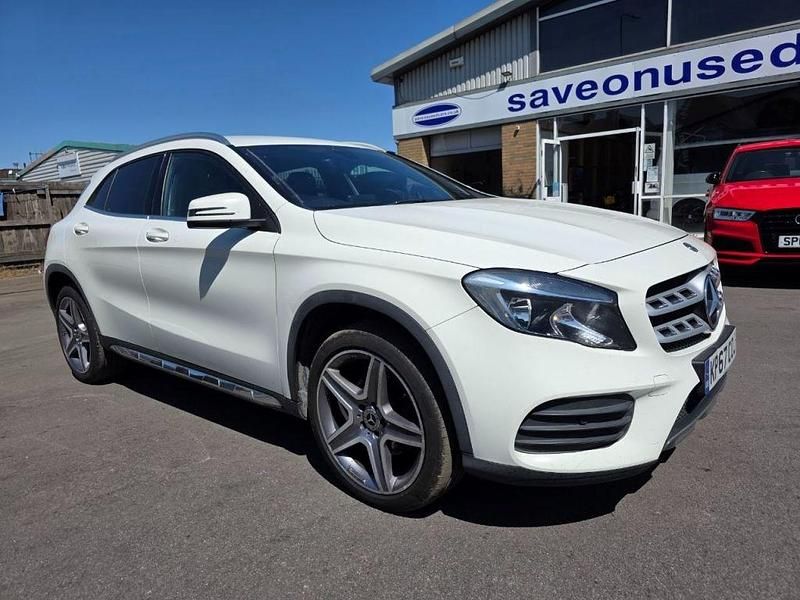 White Used 2017 Mercedes GLA220 AMG line SUV | £10,490 (Fair price) - Image 1/4