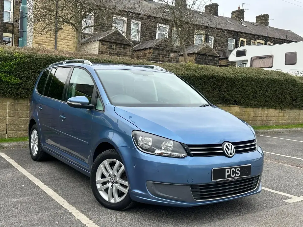 Used VW Touran SE 105 HP (77 kW) 2012 Blue MPV