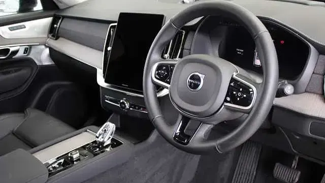 Usado Volvo XC90 Ultra 250 HP (183 kW) 2025 SUV