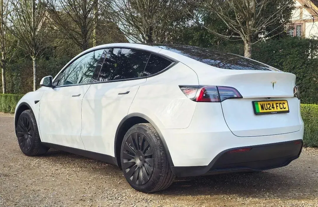 Usado Tesla Model Y RWD 219 kW (299 HP) 2024 Branco SUV