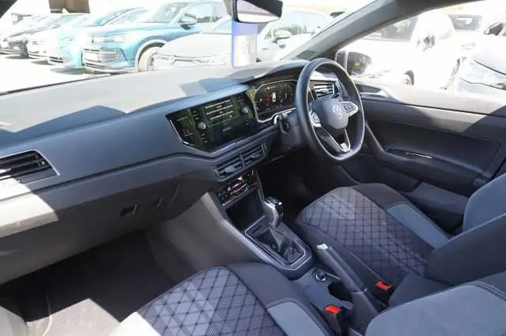 Used VW Polo 115 HP (84 kW) 2025 Hatchback