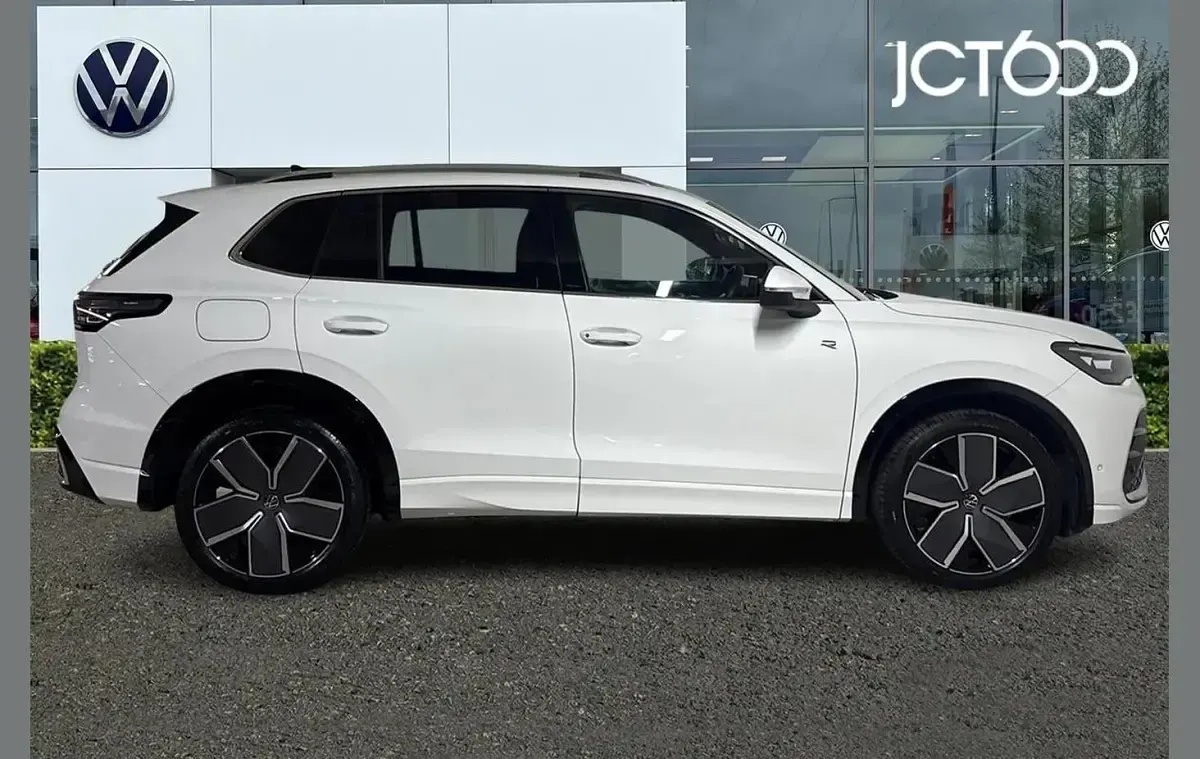 Used VW Tiguan R-line 147 HP (108 kW) 2025 White SUV