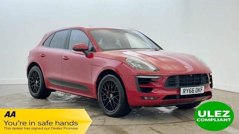 Used Porsche Macan 360 HP (264 kW) 2016 Red SUV