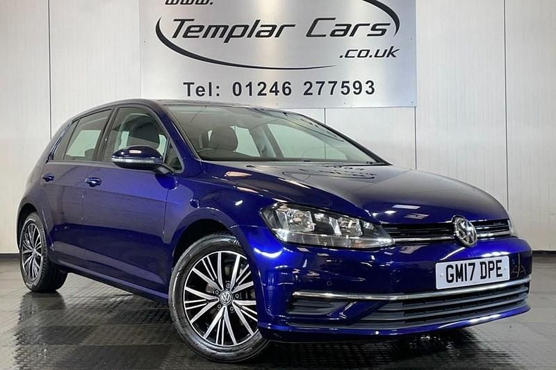 Used VW Golf VII SE 115 HP (84 kW) 2017 Blue Hatchback