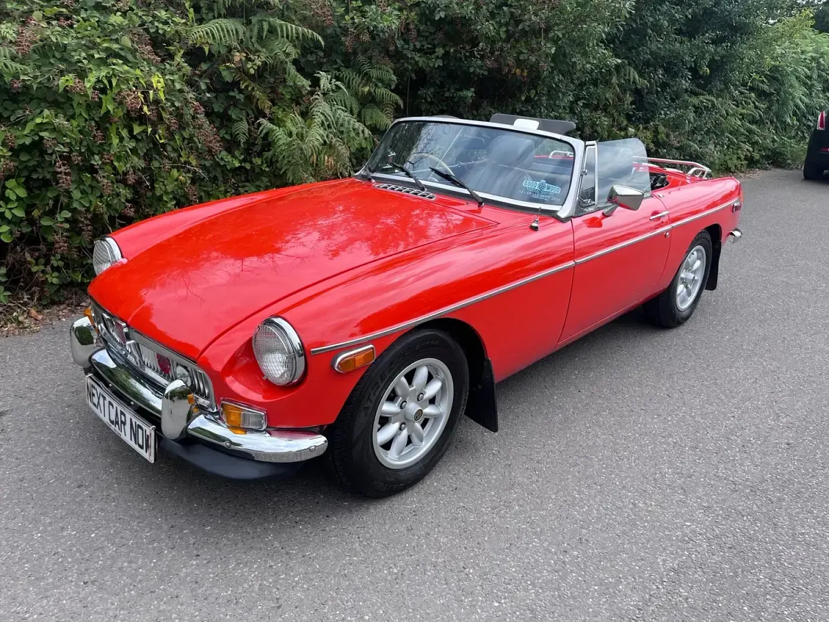 Used MG B 1990 Red Cabriolet