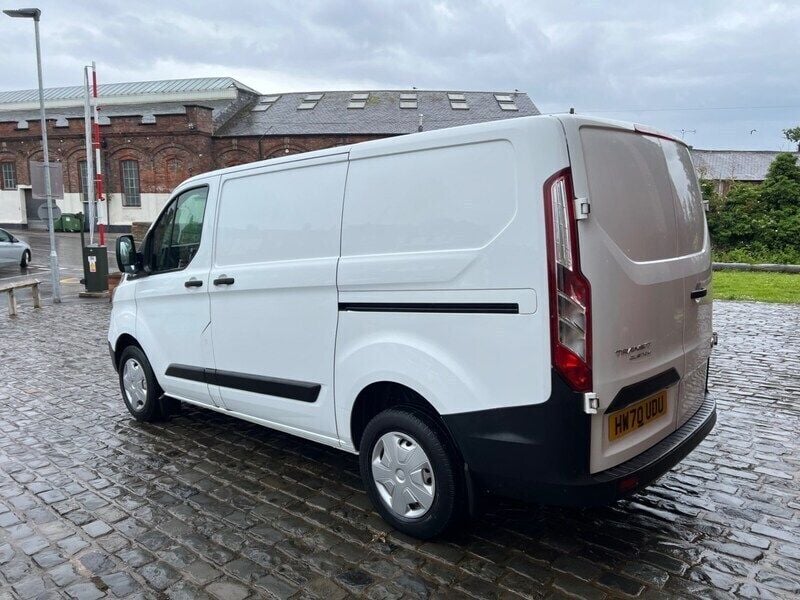 Used Ford Transit Custom 130 HP (95 kW) 2020 White Van