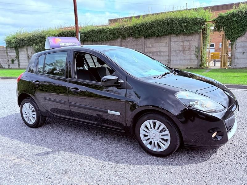 Black Used 2012 Renault Clio IV Expression+ Hatchback | £1,799 (Good price) - Image 1/4