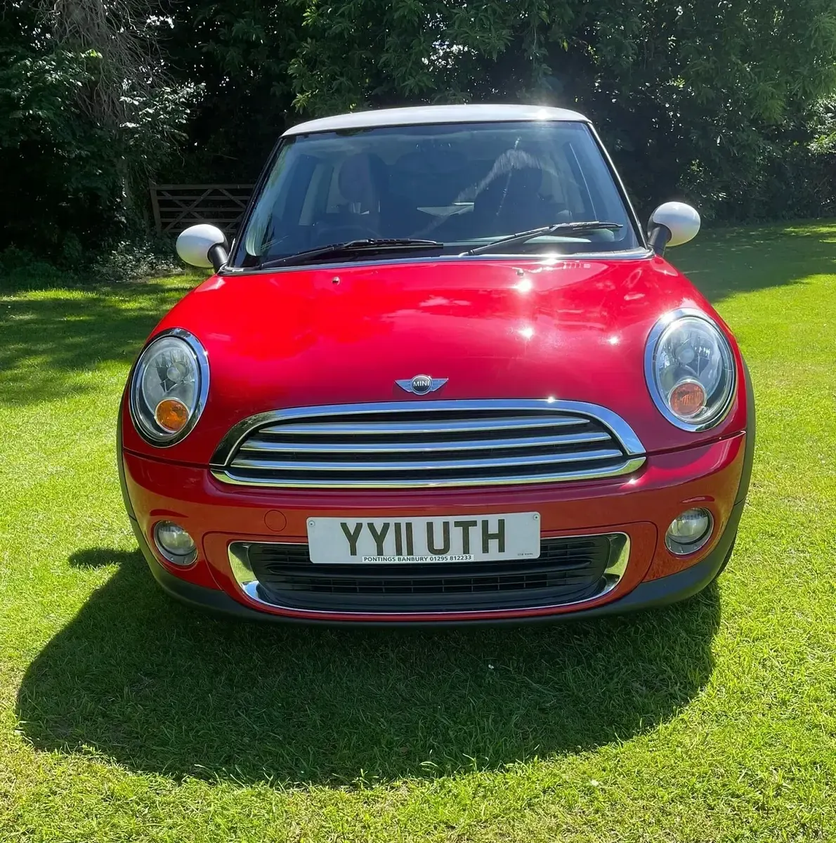 Used Mini ONE Hatch 98 HP (72 kW) 2011 Red Hatchback