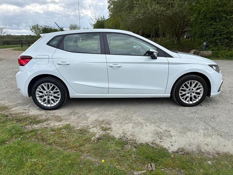 Usado Seat Ibiza SE Technology 95 HP (69 kW) 2019 Branco Citadino