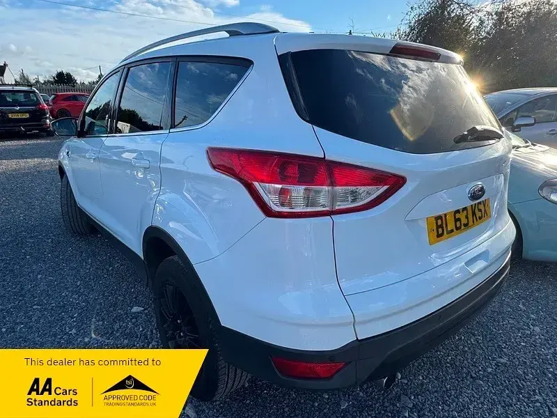 Second-hand Ford Kuga Titanium 140 CP (102 kW) 2014 Alb SUV