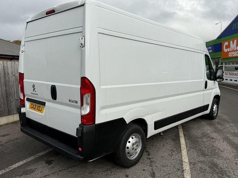 Used Peugeot Boxer S 2021 White Van