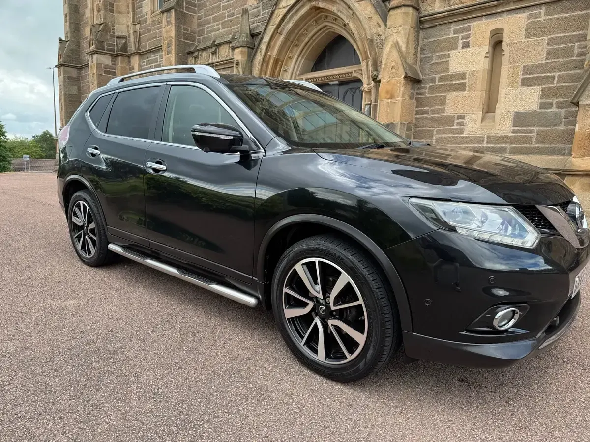 Used Nissan X-Trail Tekna 130 HP (95 kW) 2015 Black SUV