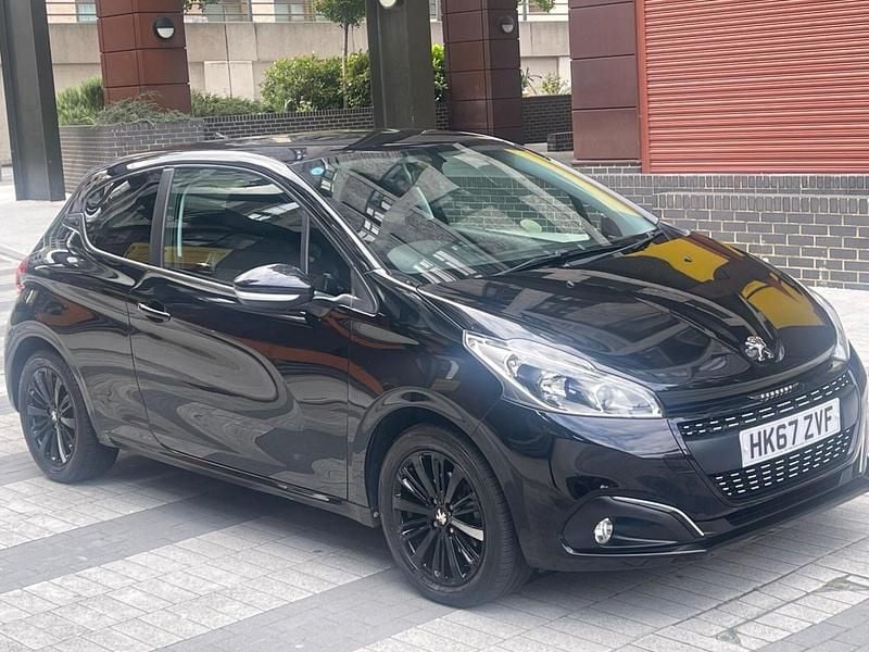 Black Used 2018 Peugeot 208 Hatchback | £4,990 (Super price) - Image 1/4