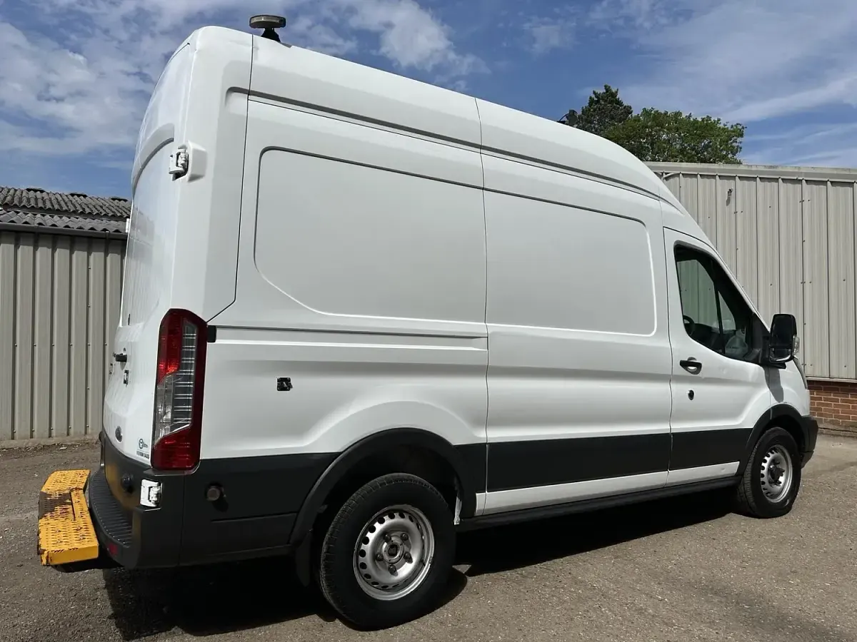 Used Ford Transit 130 HP (95 kW) 2019 White Van