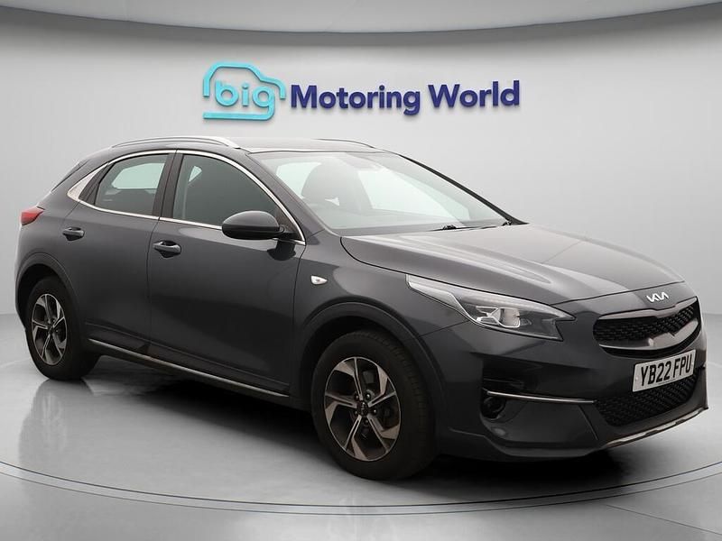 Grey Used 2022 Kia XCeed 2 SUV | £10,300 (Fair price) - Image 1/4