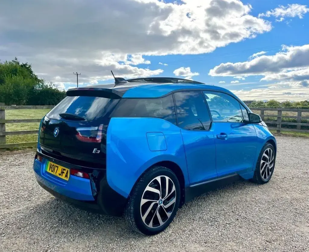 Used BMW i3 Comfort Edition 170 HP (125 kW) 2017 Blue Hatchback