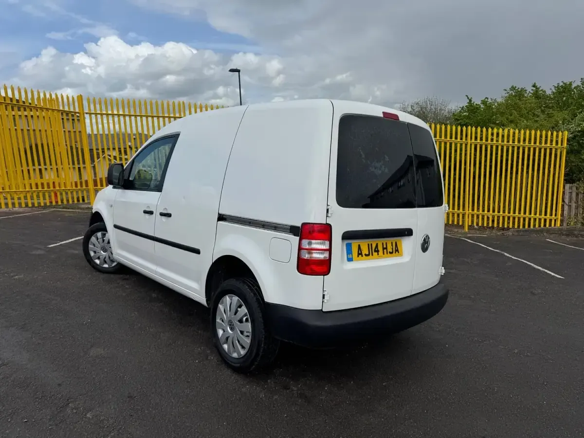 Used VW Caddy Startline 102 HP (75 kW) 2014 White MPV