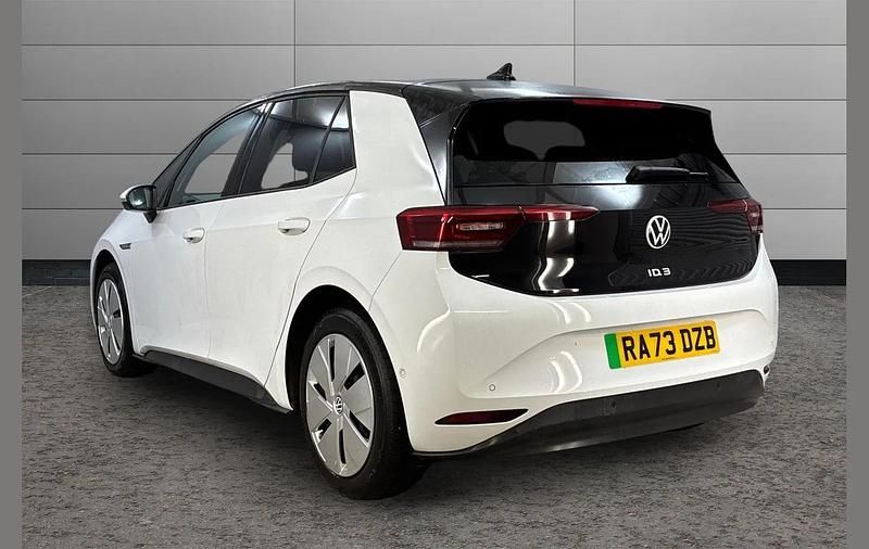 Used VW ID.3 Pro Performance 150 kW (204 HP) 2023 White Hatchback