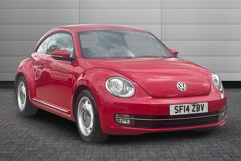 Used VW Beetle Design 105 HP (77 kW) 2014 Red Hatchback