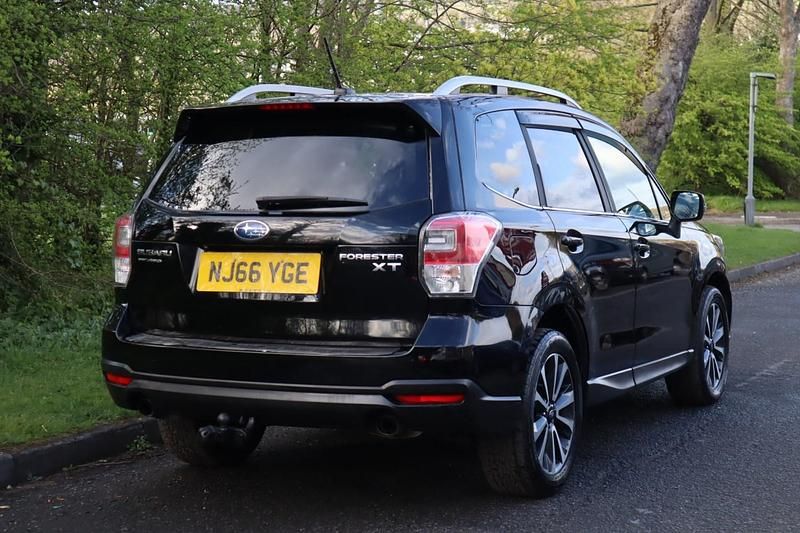 Used Subaru Forester 240 HP (176 kW) 2016 Black SUV