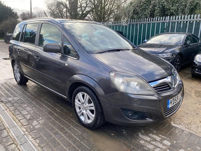 Used Vauxhall Zafira Design Edition 115 HP (84 kW) 2009 Grey MPV
