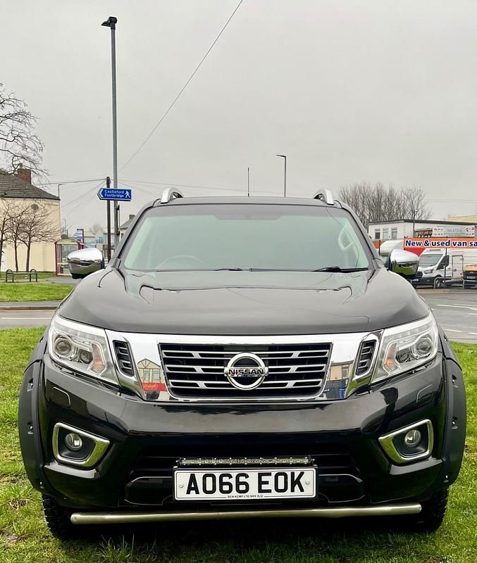 Used Nissan Navara Tekna 2016 Black Pickup