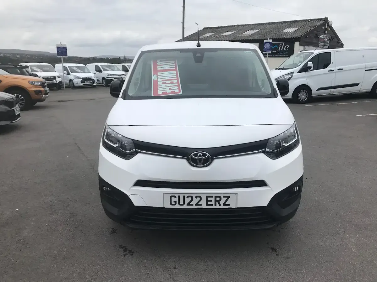 Used Toyota Proace 2022 White MPV