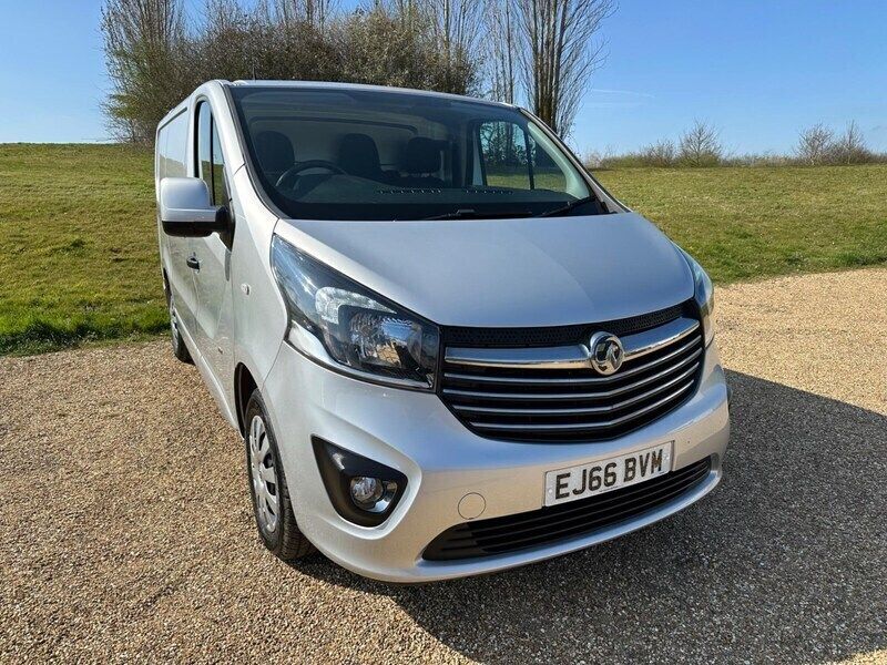 Silver Used 2016 Vauxhall Vivaro Sportive Van | £9,975 (Fair price) - Image 1/4