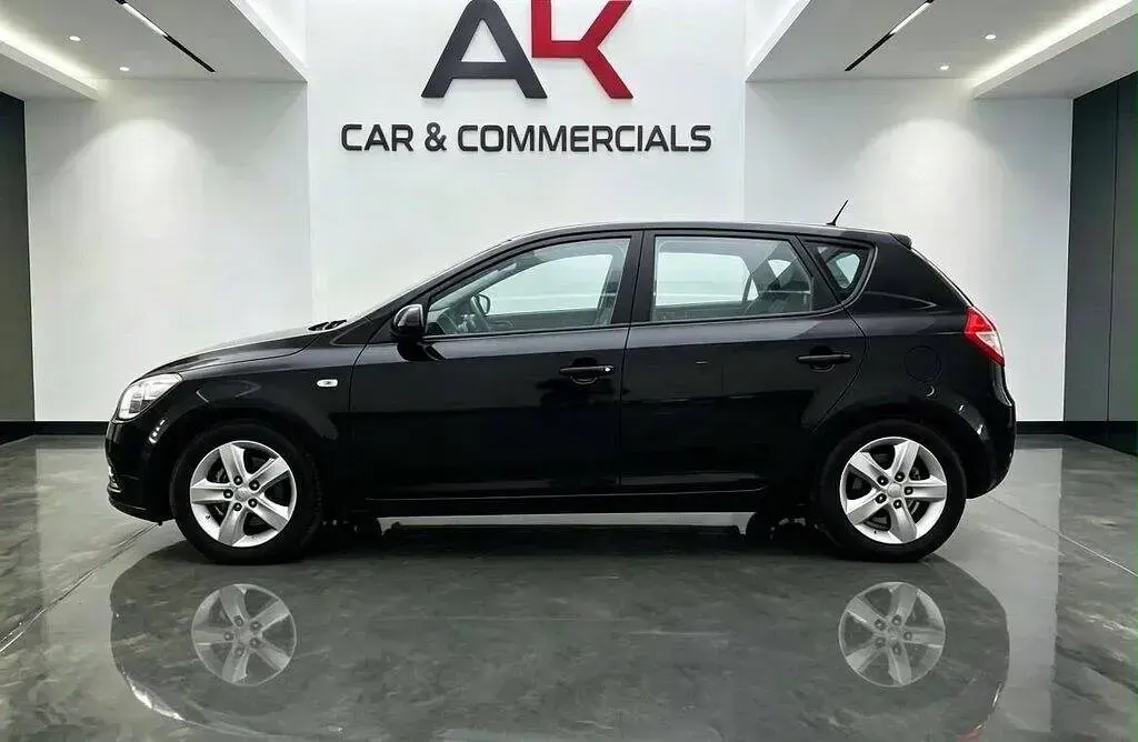 Used Kia Ceed 124 HP (91 kW) 2010 Black Hatchback