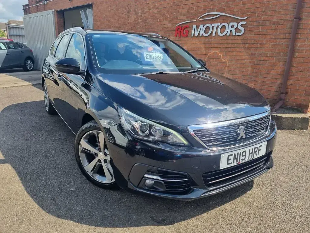 Used Peugeot 308 Allure 129 HP (94 kW) 2019 Black Estate