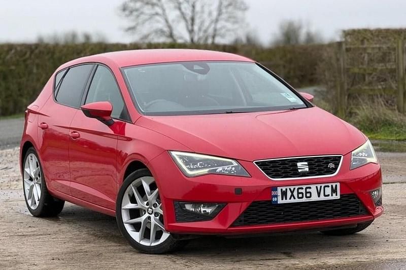 Used Seat Leon FR 150 HP (110 kW) 2016 Red Hatchback