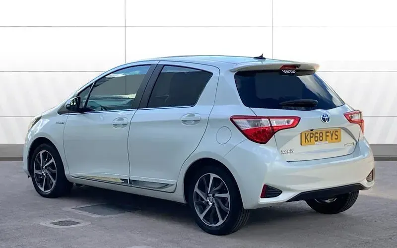 Used Toyota Yaris 101 HP (74 kW) 2020 Hatchback