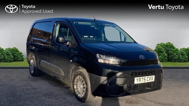 New Toyota Proace City City 100 HP (73 kW) 2025 MPV