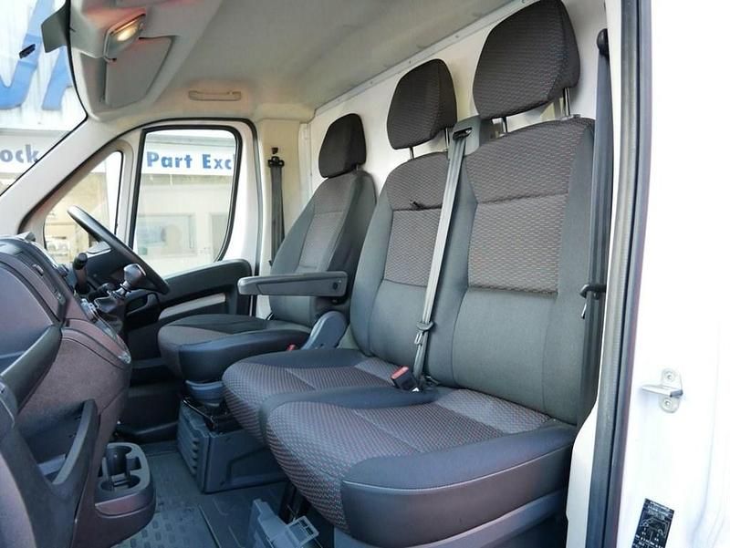 Used Citroën Relay 140 HP (102 kW) 2022 White Van