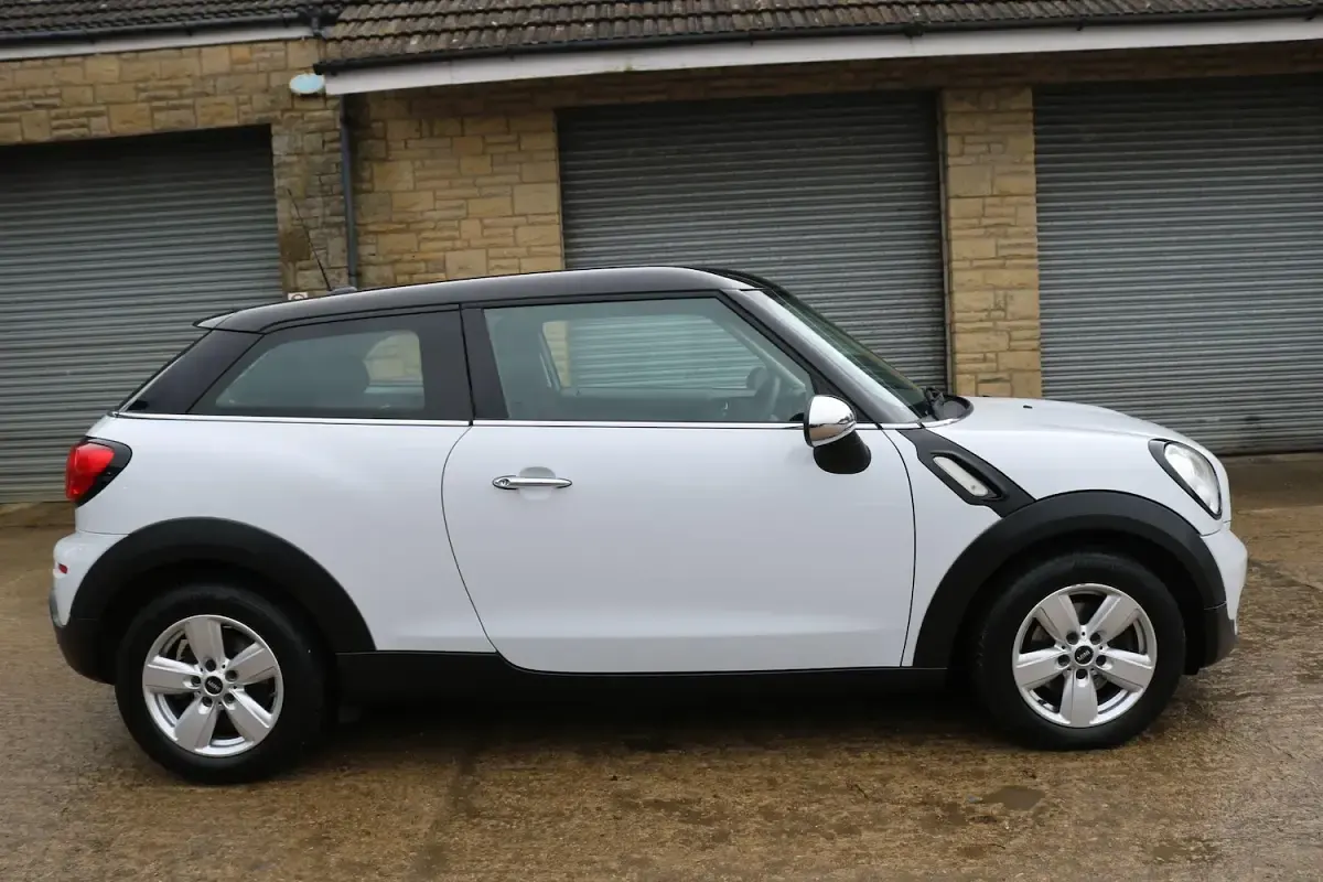 Used Mini Cooper Coupé 2015 White Coupe