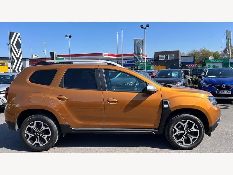 Begagnad Dacia Duster Prestige 2021 Orange SUV