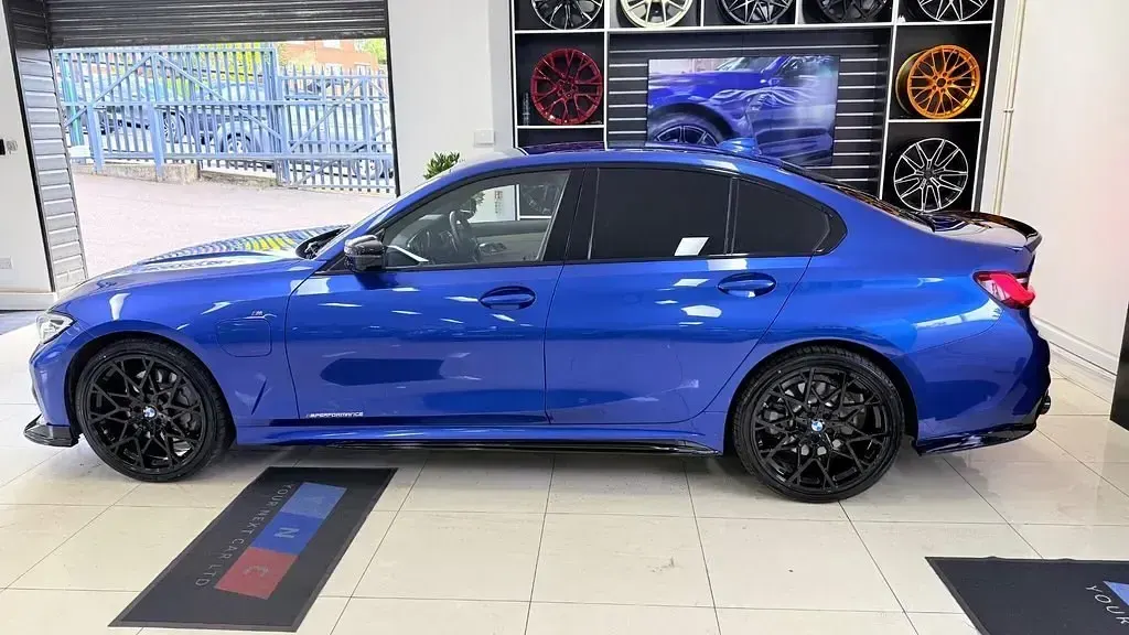 Usado BMW 330e M Sport 2020 Azul Sedan