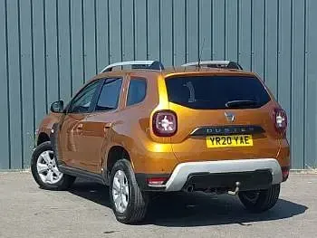 Used Dacia Duster Comfort 115 HP (84 kW) 2020 Orange SUV