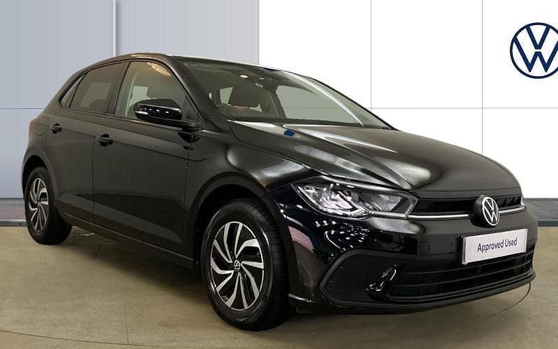 Used 2025 VW Polo Life Hatchback | £16,731 (Good price) - Image 1/4