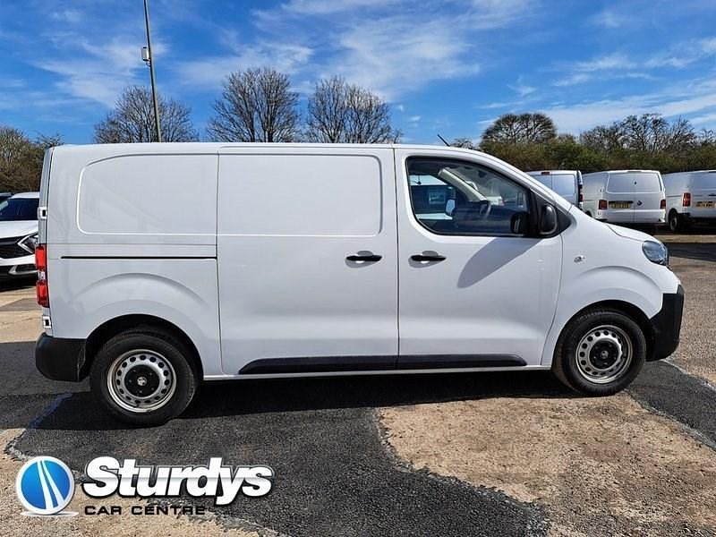 Used Vauxhall Vivaro 2024 White MPV