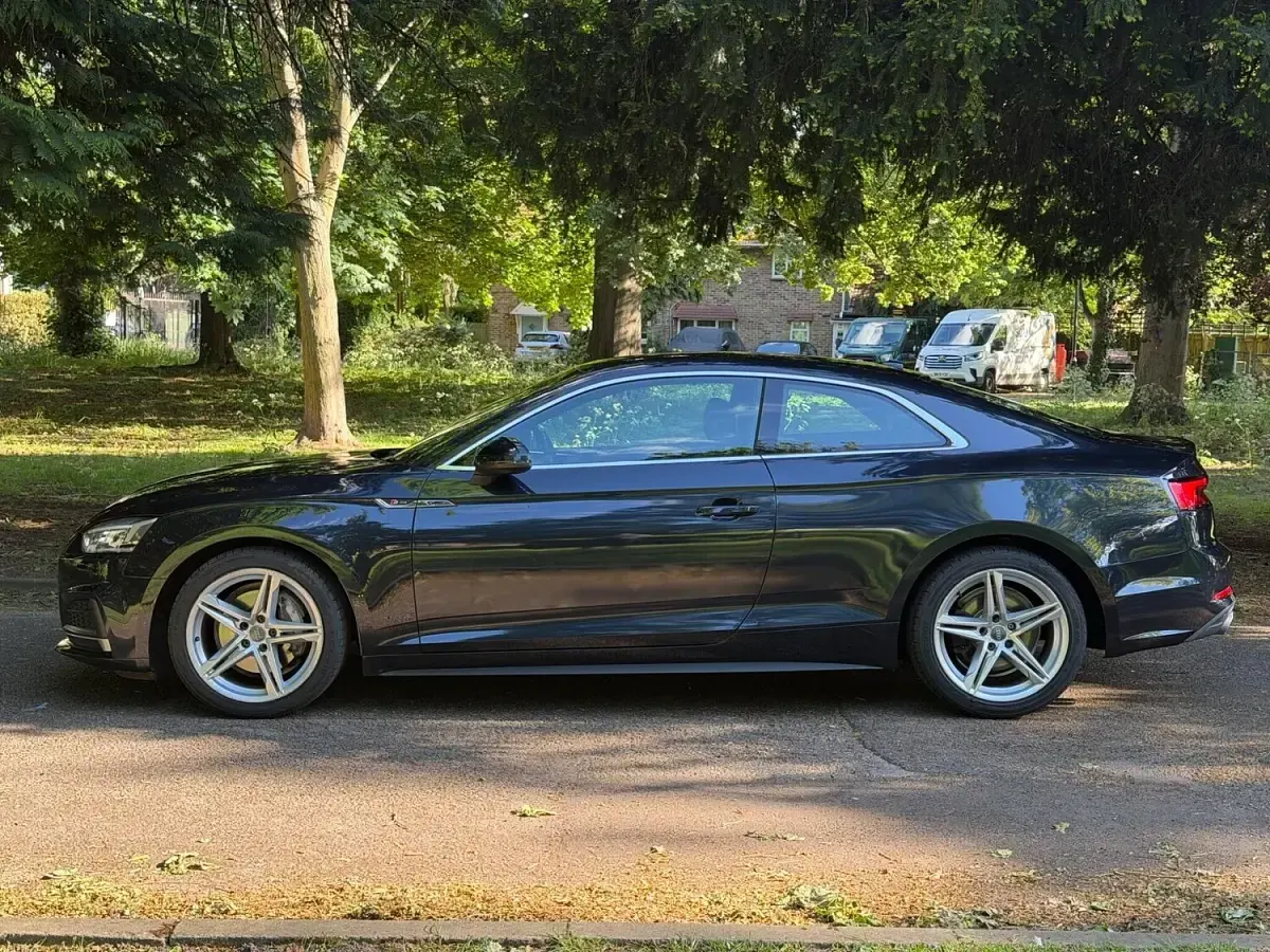 Used Audi A5 S-Line 190 HP (139 kW) 2017 Blue Coupe