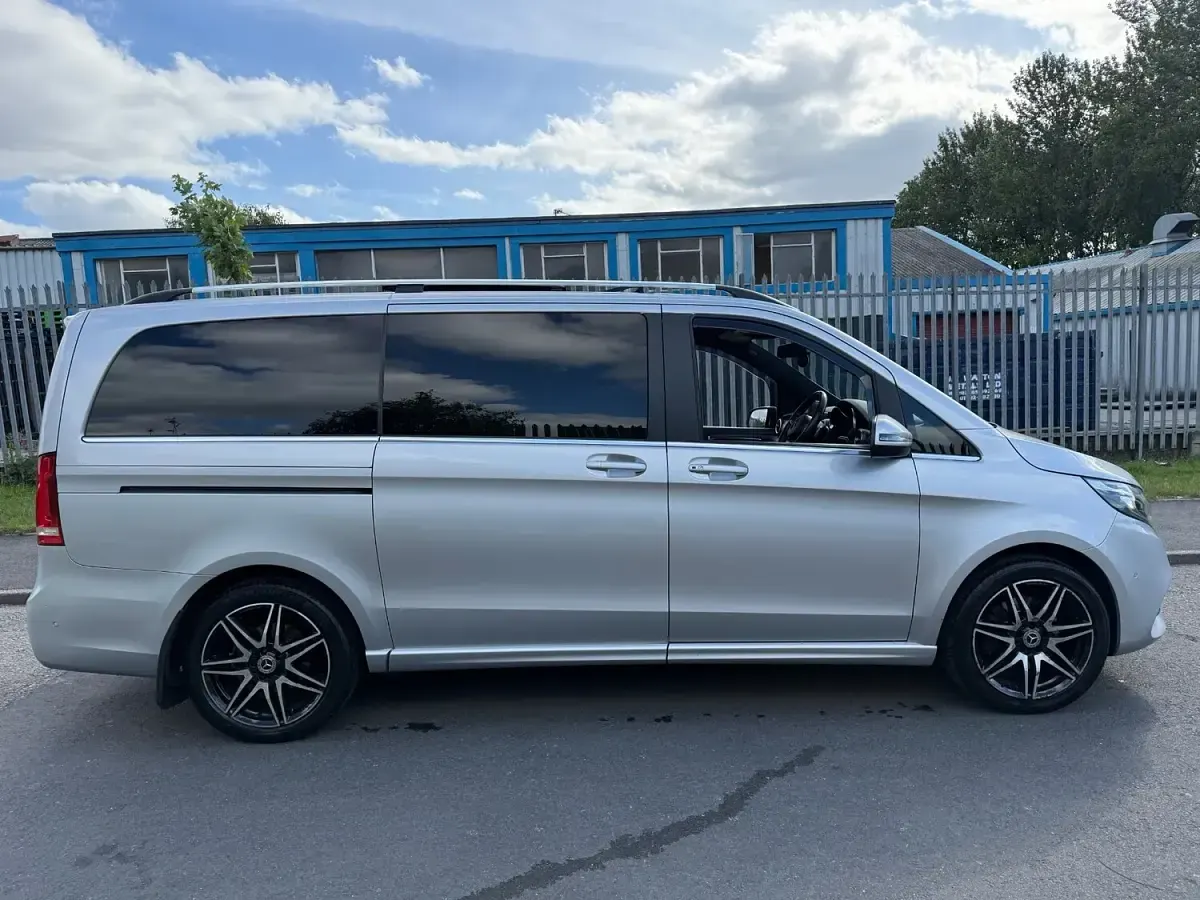 Used Mercedes V250 AMG line 2018 Silver MPV