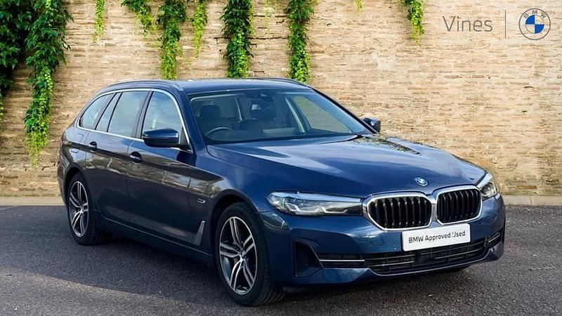 Blue Used 2022 BMW 530e Sport Line Estate | £23,450 (Super price) - Image 1/4